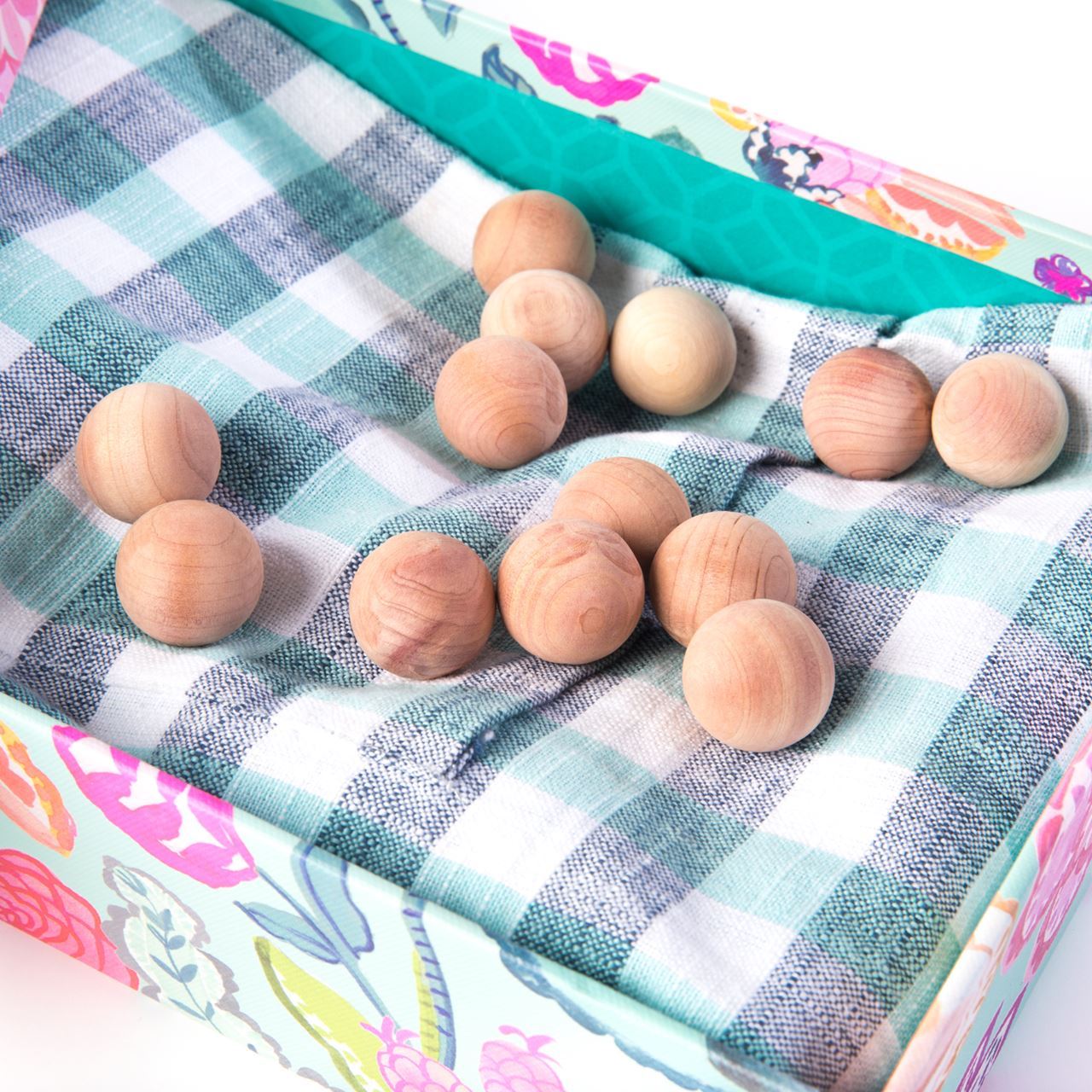 Huji Home Products. HUJI Natural Cedar Wood Moth Protection Balls Non